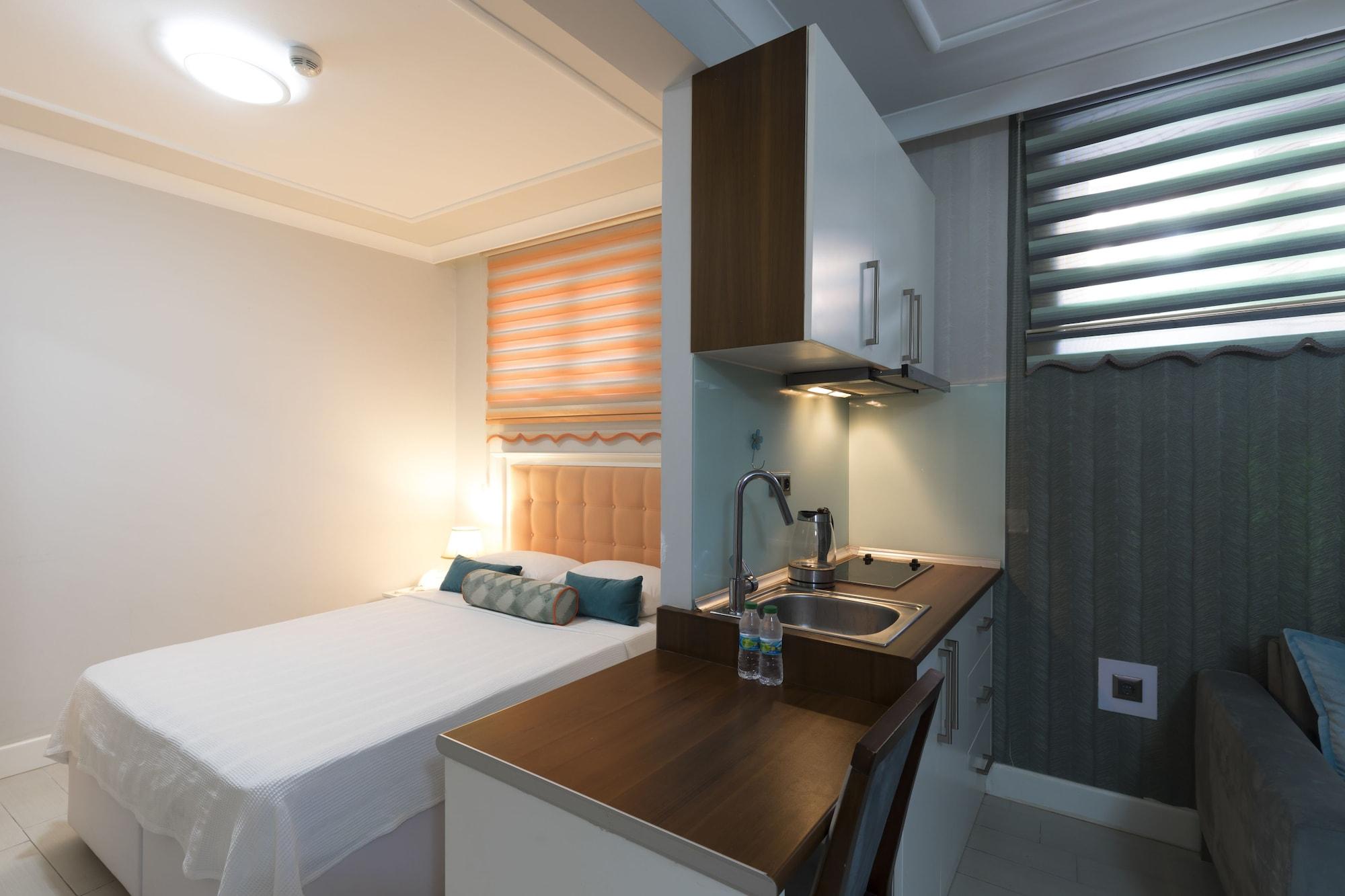 Apart Otel Delight Deluxe Aparts 4*